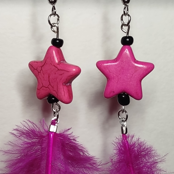 Handmade Pink Glass Star Earrings with Feathers - Picture 5 of 8